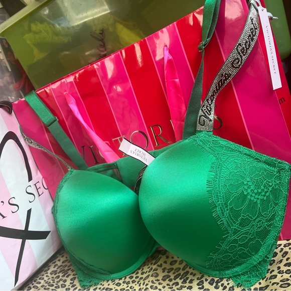 NEW VICTORIAS SECRET SEXY PUSH-UP BRA - Picture 3 of 13